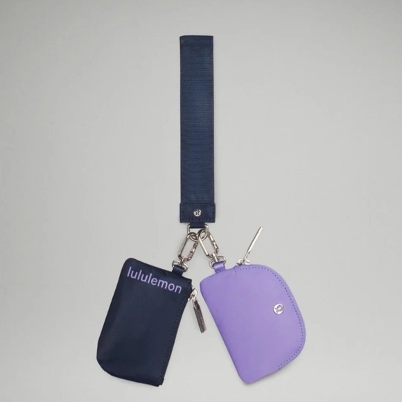 lululemon athletica Accessories - 51🆕💜 Lululemon Dual Pouch Wristlet - True Navy / Dark Lavender